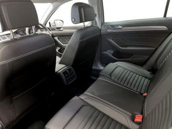 VOLKSWAGEN PASSAT 1.4 TSI 13kWh GTE Estate 5dr Petrol Plug-in Hybrid DSG Euro 6 (s