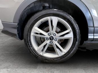 AUDI Q3 1.5 TFSI CoD 35 S line Sportback 5dr Petrol S Tronic Euro 6 (s/s