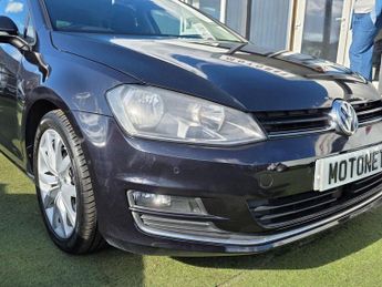 VOLKSWAGEN GOLF 2.0 TDI BlueMotion Tech GT Hatchback 5dr Diesel DSG Euro 5 (s/s)