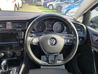 VOLKSWAGEN GOLF 2.0 TDI BlueMotion Tech GT Hatchback 5dr Diesel DSG Euro 5 (s/s)
