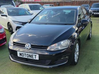 VOLKSWAGEN GOLF 2.0 TDI BlueMotion Tech GT Hatchback 5dr Diesel DSG Euro 5 (s/s)