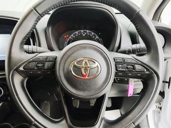 TOYOTA AYGO X 1.0 VVT-i Pure Hatchback 5dr Petrol Manual Euro 6 (s/s) (72 ps)