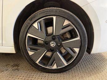 VAUXHALL Corsa Electric 50kWh Ultimate Hatchback 5dr Electric Auto (136 ps)
