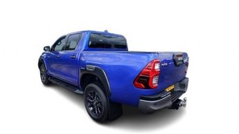 TOYOTA HI-LUX 2.8 D-4D Invincible X Pickup Double Cab 4dr Diesel Auto 4WD Euro