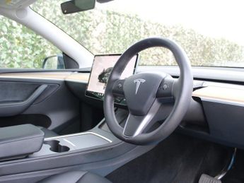 TESLA MODEL Y (Dual Motor) Long Range SUV 5dr Electric Auto 4WDE (384 bhp)