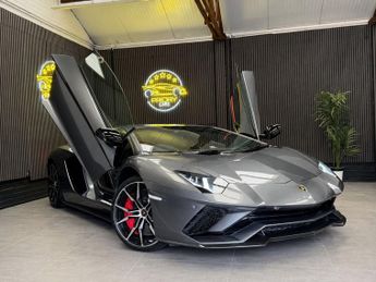 LAMBORGHINI AVENTADOR 6.5 V12 LP 740-4 S Coupe 2dr Petrol ISR 4WD Euro 6 (740 ps)