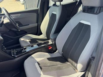 VAUXHALL MOKKA ELECTRIC 50kWh Elite Premium SUV 5dr Electric Auto 