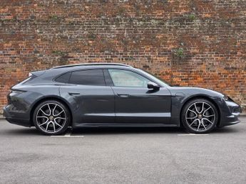 PORSCHE TAYCAN Performance 93.4kWh Sport Turismo 5dr Electric Auto RWD (22kW Ch