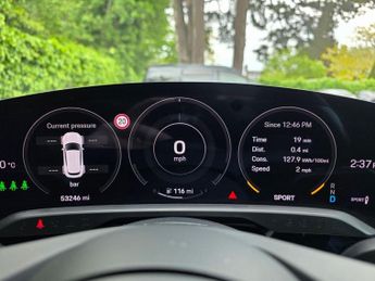 PORSCHE TAYCAN Performance 93.4kWh Sport Turismo 5dr Electric Auto RWD (22kW Ch