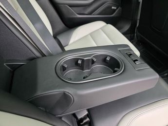PORSCHE TAYCAN Performance 93.4kWh Sport Turismo 5dr Electric Auto RWD (22kW Ch