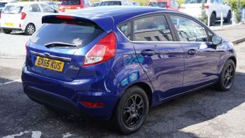 FORD FIESTA 1.5 TDCi ECOnetic Titanium Hatchback 5dr Diesel Manual Euro 6 (s