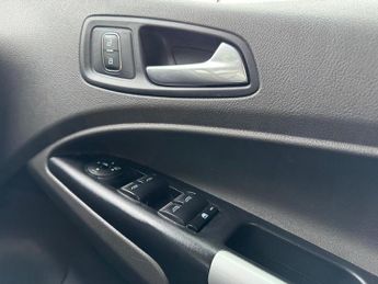 FORD GRAND TOURNEO CONNECT 1.5 EcoBlue Titanium MPV 5dr Diesel Auto Euro 6 (s/s) (120 ps)