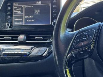 TOYOTA C-HR 1.8 VVT-h GPF Icon SUV 5dr Petrol Hybrid CVT Euro 6 (s/s) (122 p