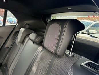 PEUGEOT E-2008 50kWh GT SUV 5dr Electric Auto (7kW Charger) (136 ps)