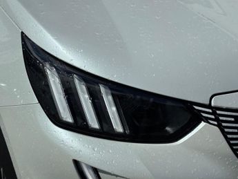 PEUGEOT E-2008 50kWh GT SUV 5dr Electric Auto (7kW Charger) (136 ps)