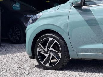 HYUNDAI I10 1.0 Premium 5dr - AUTO!
