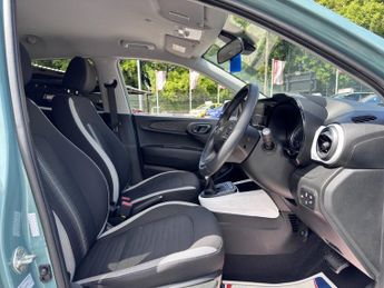 HYUNDAI I10 1.0 Premium 5dr - AUTO!