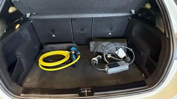 MERCEDES-BENZ B-CLASS 1.3 B250e 15.6kWh AMG Line Edition (Premium Plus) MPV 5dr Petrol