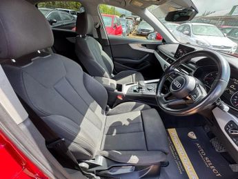 AUDI A4 2.0 TDI Sport Saloon 4dr Diesel S Tronic quattro Euro 6 (s/s) (1