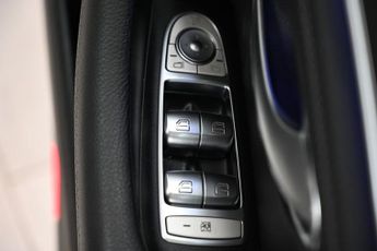 MERCEDES-BENZ E-CLASS 2.0 E220d AMG Line Estate 5dr Diesel G-Tronic+ Euro 6 (s/s) (194