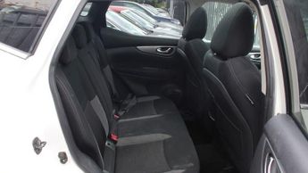 NISSAN QASHQAI 1.2 DIG-T N-Connecta SUV 5dr Petrol XTRON Euro 6 (s/s) (115 ps)