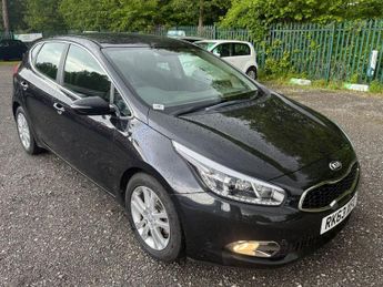 Kia Ceed 1.6 CRDi 2 Hatchback 5dr Diesel Auto Euro 5 (126 bhp)