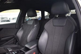 AUDI A4 AVANT 2.0 TDI 40 Black Edition Estate 5dr Diesel S Tronic quattro Euro