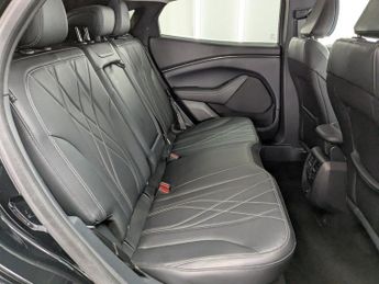 FORD MUSTANG MACH-E Standard Range 70kWh SUV 5dr Electric Automatic (269 ps)