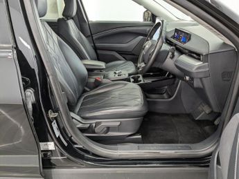 FORD MUSTANG MACH-E Standard Range 70kWh SUV 5dr Electric Automatic (269 ps)