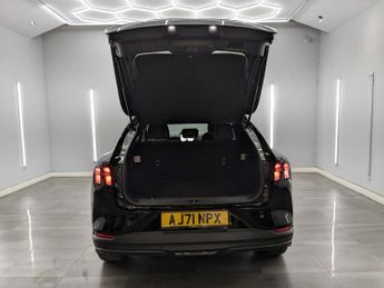 FORD MUSTANG MACH-E Standard Range 70kWh SUV 5dr Electric Automatic (269 ps)
