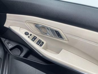 BMW 3 SERIES 2.0 320i Sport Touring 5dr Petrol Auto Euro 6 (s/s) (184 ps)