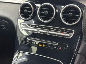 MERCEDES-BENZ GLC 2.1 GLC220d Urban Edition SUV 5dr Diesel G-Tronic+ 4MATIC Euro 6