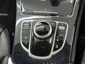 MERCEDES-BENZ GLC 2.1 GLC220d Urban Edition SUV 5dr Diesel G-Tronic+ 4MATIC Euro 6