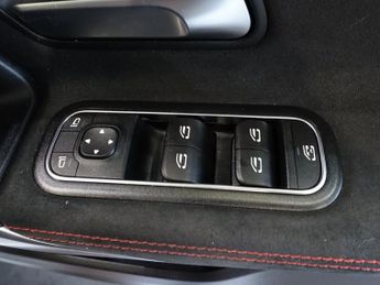 MERCEDES-BENZ A-CLASS 2.0 A250 AMG Line Hatchback 5dr Petrol 7G-DCT Euro 6 (s/s) (224 