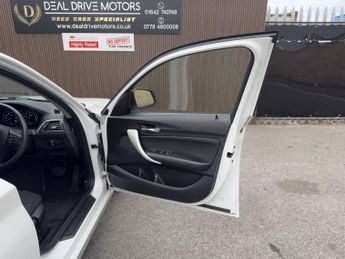 BMW 1 SERIES 1.5 118i GPF SE Hatchback 5dr Petrol Auto Euro 6 (s/s) (136 ps)