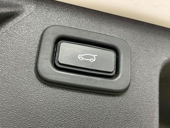 LAND ROVER DISCOVERY SPORT 2.0 D165 MHEV R-Dynamic S Plus SUV 5dr Diesel Auto 4WD Euro 6 (s