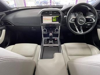 JAGUAR XE 2.0 D180 R-Dynamic S Saloon 4dr Diesel Auto Euro 6 (s/s) (180 ps