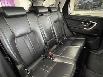 LAND ROVER DISCOVERY SPORT 2.0 eD4 HSE SUV 5dr Diesel Manual Euro 6 (s/s) (5 Seat) (150 ps)