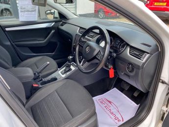 SKODA OCTAVIA 1.6 TDI SE Hatchback 5dr Diesel DSG Euro 6 (s/s) (115 ps)