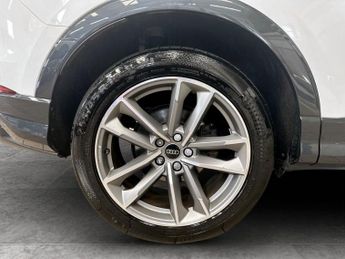 AUDI Q3 1.5 TFSI CoD 35 Black Edition SUV 5dr Petrol S Tronic Euro 6 (s/