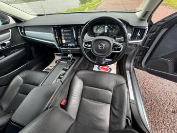 VOLVO S90 2.0 D4 Momentum Saloon 4dr Diesel Auto Euro 6 (s/s) (190 ps)