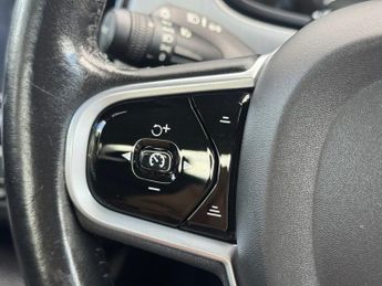 VOLVO S90 2.0 D4 Momentum Saloon 4dr Diesel Auto Euro 6 (s/s) (190 ps)