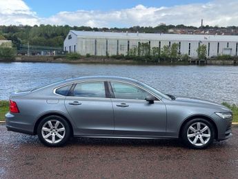 VOLVO S90 2.0 D4 Momentum Saloon 4dr Diesel Auto Euro 6 (s/s) (190 ps)