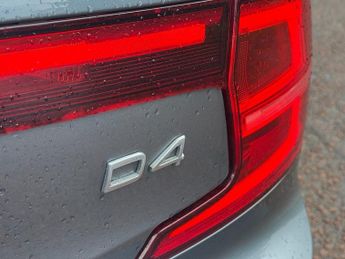 VOLVO S90 2.0 D4 Momentum Saloon 4dr Diesel Auto Euro 6 (s/s) (190 ps)
