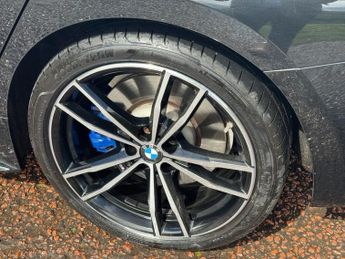 BMW 3 SERIES 2.0 320d MHT M Sport Saloon 4dr Diesel Hybrid Auto Euro 6 (s/s) 