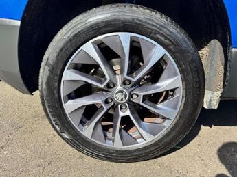 SKODA KAROQ 1.5 TSI ACT SE Drive SUV 5dr Petrol DSG Euro 6 (s/s) (150 ps)