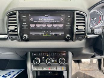 SKODA KAROQ 1.5 TSI ACT SE Drive SUV 5dr Petrol DSG Euro 6 (s/s) (150 ps)