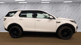 LAND ROVER DISCOVERY SPORT 2.0 TD4 SE Tech SUV 5dr Diesel Auto 4WD Euro 6 (s/s) (180 ps)