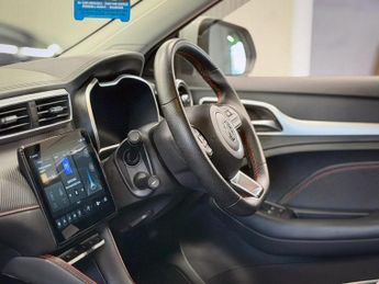 MG MG ZS 72.6kWh Trophy Connect Long Range SUV 5dr Electric Auto (156 ps)