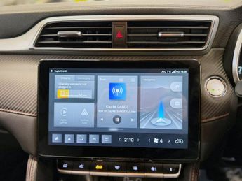MG MG ZS 72.6kWh Trophy Connect Long Range SUV 5dr Electric Auto (156 ps)